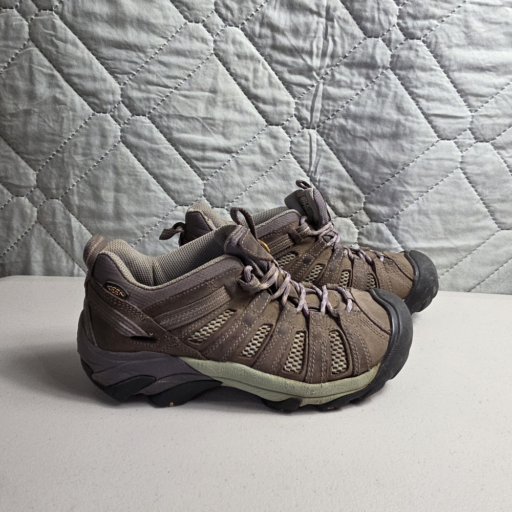 Keen Brown and Light Green Women's Hiking Shoes Sz 9